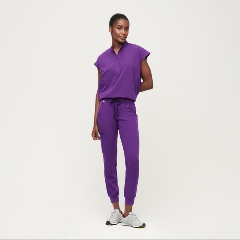 Figs scrubs: Digital grape Joggers and Rafaela top small petite pants and XS top